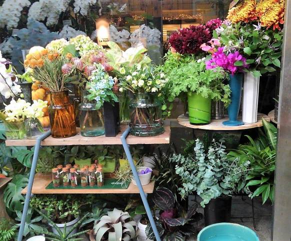 愛知県名古屋市南区の花屋 ムツダ生花店にフラワーギフトはお任せください 当店は 安心と信頼の花キューピット加盟店です 花キューピットタウン